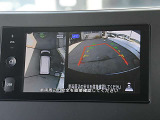 アラウンドビューモニターが付いていますのでバックも縦列駐車にも便利です。