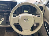 ステアリングも使用感が少なく、きれいな状態となっております♪