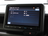 ナビゲーションはギャザズ8インチコネクトナビ(VXM-245ZFEi)を装着しております。AM、FM、Bluetooth、フルセグTVがご使用いただけます。