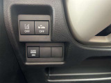 【スズキ】デュアルセンサーブレーキは、前方の車両や歩行者を2種類のセンサーで検知し、衝突の危険がある場合にブレーキを作動。事故リスクを軽減し、安全な運転をサポートします。
