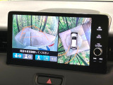 【マルチビューカメラシステム】専用のカメラにより、上から見下ろしたような視点で360度クルマの周囲を確認することができます☆死角部分も確認しやすく、狭い場所での切り返しや駐車もスムーズに行えます。