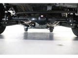 気になるような錆などもなくきれいな状態の足回りです。防錆塗装のメニューもございますのでご用命ください。
