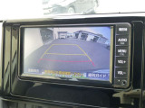 安心のバックモニター付き。
