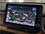 ◆ホンダ純正メモリーナビ◆初めての場所もナビゲーションがご案内!Apple Car Play・Android Autoでスマホ連携も可能!対応するアプリをディスプレイで操作できます。