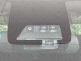 【トヨタセーフティセンス】走行中に前方の車両等を認識し、衝突しそうな時は警報とブレーキで衝突回避と被害軽減をアシスト。より安全にドライブをお楽しみいただけます。