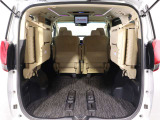 ミニバン最大級のスペース!ご家族、お友達とのキャンプやバーベキューほか、お仕事でも十分な容量が有ります!