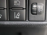 レーンディパーチャーアラート(LDA)車線逸脱防止支援システムが装備されています。