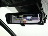 デジタルインナーミラー装備!車両後方のカメラの映像をデジタル補正で視認性を向上させてインナーミラー内に表示します♪視界を遮るものがなく、後席に同乗者がいても後方を確認しやすく安心です♪