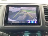 バックモニター付きで、車庫入れやバック時の後方確認をしっかりサポート。モニターに映し出される映像で死角も確認しやすく、狭い場所での駐車や後退時の操作をより安心して行えます。