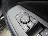 ドアミラーの鏡面の調節、格納は運転席からすべて操作できます!
