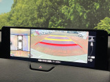【360&deg;ビューモニター】専用のカメラにより、上から見下ろしたような視点で360度クルマの周囲を確認することができます☆死角部分も確認しやすく、狭い場所での切り返しや駐車もスムーズに行えます。