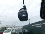 万が一の時に役立つ日産純正ドライブレコーダー!!(後方ドライブレコーダーも装備されています。)