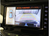 バックガイドモニターで、後方を確認しながら安心して駐車することができます。運転初心者も熟練者も必須の機能ですよ!