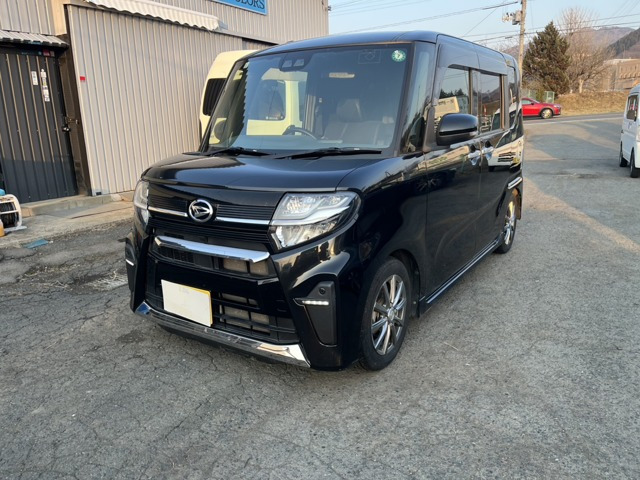 ダイハツ タントカスタム 