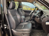 運転席シート廻りは使用感も少なく、良好な状態となっています。丁寧に使われていたことがよくわかりますね。