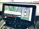 【パノラミックビューモニター】専用のカメラにより、上から見下ろしたような視点で360度クルマの周囲を確認することができます☆死角部分も確認しやすく、狭い場所での切り返しや駐車もスムーズに行えます。