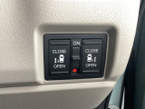 両側パワースライドドア仕様です。運転席にて操作が可能です。