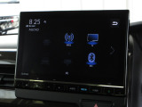 ナビゲーションはギャザズ9インチメモリーナビ(LXU-237NBi)を装着しております。AM、FM、CD、DVD再生、Bluetooth、音楽録音再生、フルセグTVがご使用いただけます。