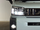【LEDヘッドライト】LEDヘッドライトは消費電力が少ないので寿命が長いです!明るさも十分で、夜間走行の負担を和らげてくれます!