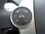 ステアリングスイッチ付きなので走行中に手元を見ることなくオーディオ等の操作ができます!