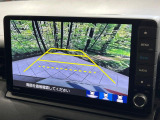 【バックカメラ】駐車時に後方がリアルタイム映像で確認できます。大型商業施設や立体駐車場での駐車時や、夜間のバック時に大活躍!運転スキルに関わらず、今や必須となった装備のひとつです!
