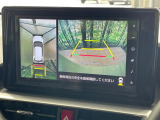 【パノラマモニター】専用のカメラにより、上から見下ろしたような視点で360度クルマの周囲を確認することができます☆死角部分も確認しやすく、狭い場所での切り返しや駐車もスムーズに行えます。