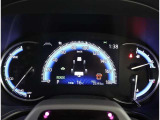 とっても見やすいメーターです。夜間時はラグジュアリーな気分にさせてくれる照明が魅力ですので、夜のドライブも楽しみになりますよ♪