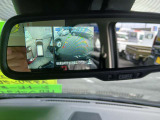 ルームミラーにバックカメラ付きです。