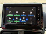 日産純正メモリーナビ。操作も簡単なタッチパネルです。