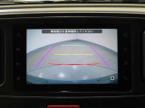 バックガイドモニターで、後方を確認しながら安心して駐車することができます。運転初心者も熟練者も必須の機能ですよ!