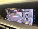 サラウンドビューモニターで車両周辺の確認をアシストします。