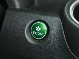 ◆ECONスイッチ(ECONモード)◆エンジンやエアコンといった、クルマ全体の動きを燃費優先で自動制御するECONモード。空調など快適性を優先したいときは、スイッチを押してOFFにできます。