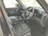 ディフェンダー  110 Xダイナミック SE 3.0L D300 ディーゼルターボ 4WD