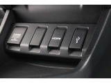 スマートフォンなどの音楽再生が可能なUSB接続ジャック装備車両です♪♪♪