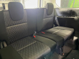3列目シートはもちろん状態良好☆大人でもゆったりと座って頂けますので、大人数でのお出かけもラクラクです♪ご家族で、気の知れた仲間で、ドライブに行くのが楽しみですね♪