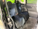 後部座席も気になるようなキズ・汚れやへたり等、大きなダメージはなく、良好な状態です。
