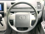 ステアリングも使用感が少なく、きれいな状態となっております♪
