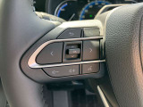 運転中でも手を離さずにオーディオの操作ができる『ステアリングスイッチ』機能があります!