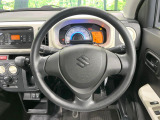 ステアリングも使用感が少なく、きれいな状態となっております♪