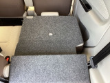 コンパクトボディーなのに、荷室はこんなに広々!たくさん荷物が積めますよ。