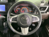 ステアリングも使用感が少なく、きれいな状態となっております♪