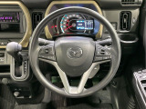 ステアリングも使用感が少なく、きれいな状態となっております♪