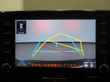 バックモニターで、後方を確認しながら安心して駐車することができます。運転初心者も熟練者も必須の機能ですよ!
