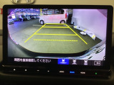 後方確認はお任せ! リアカメラ装備でバック駐車をサポートします。