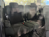 3列目シートはもちろん状態良好☆大人でもゆったりと座って頂けますので、大人数でのお出かけもラクラクです♪ご家族で、気の知れた仲間で、ドライブに行くのが楽しみですね♪