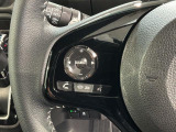 ステアリングにオーディオ操作スイッチが付いています。オーディオ画面に直接タッチしなくても操作が出来ますので、運転に集中できます。