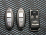 ポケットやカバンに入れたままドアの開閉ができるインテリジェントキーです純正エンジンスターターも付いています