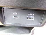 USB入力端子が装備されています。(タイプA,タイプC)それぞれ対応しています。