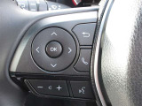 ステアリングスイッチ付き。左側はオーディオや電話の操作ができます!