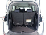 広々としたラゲージスペースを備えています。大きなものや長さのある荷物もしっかりと積み込めます。